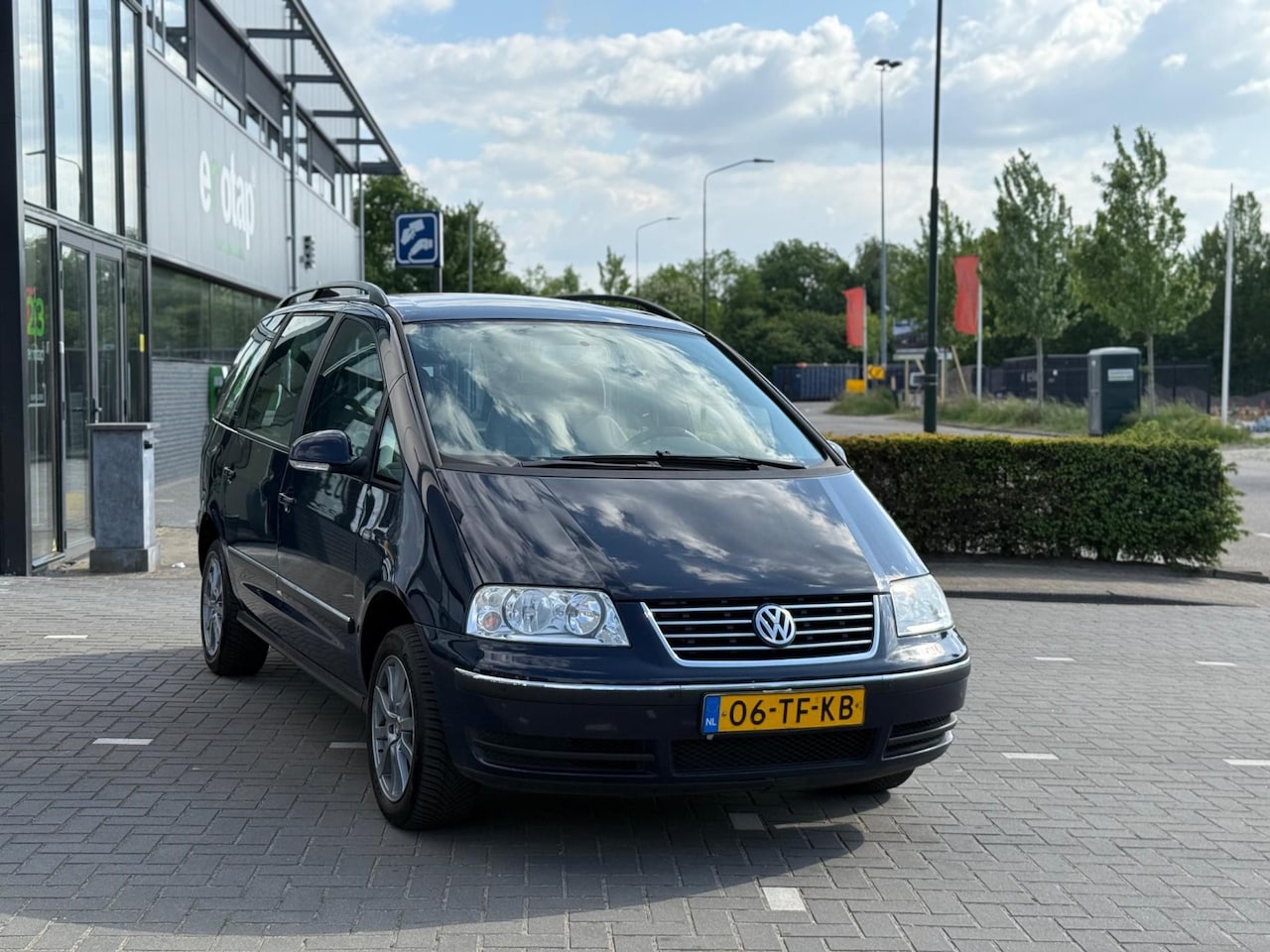 Volkswagen Sharan - 2.0 Comfortline 7-PERSOONS|CLIMA|CRUISE CONTROL - AutoWereld.nl