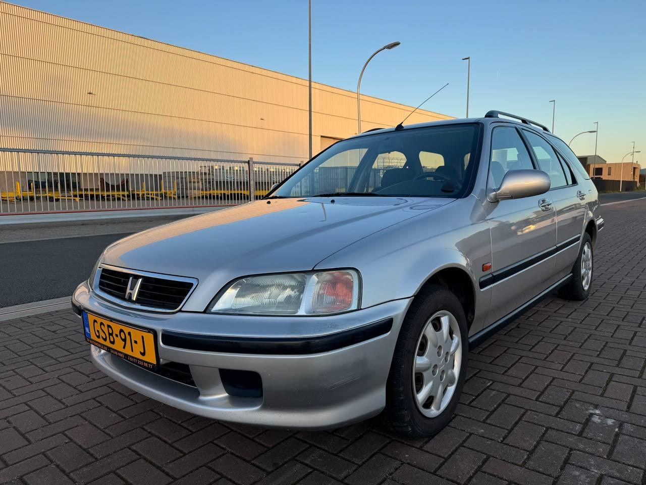 Honda Civic Aerodeck - 1.4i S /Automaat/Airco/C.V/Frisse APK - AutoWereld.nl