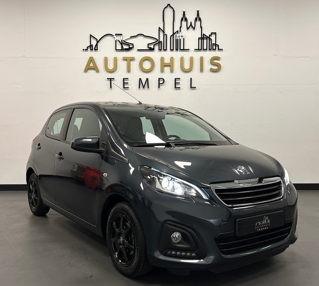 Peugeot 108 - 1.0 e-VTi Active Nap Airco 5Drs Led Nwe Apk Lm Velgen - AutoWereld.nl