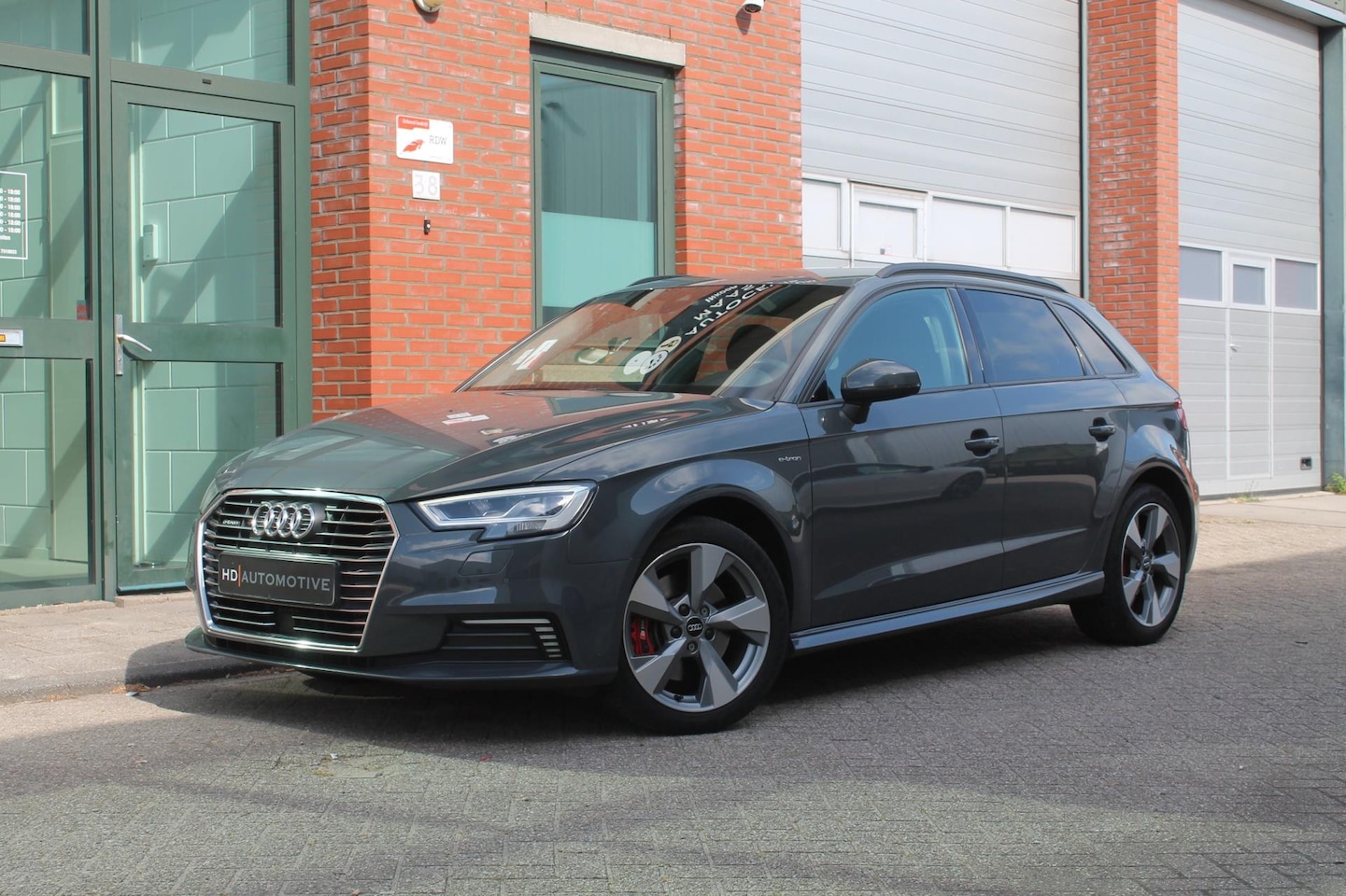 Audi A3 Sportback - 1.4 e-tron Sport Pro Line Plus LANE ASSIST NAVI PDC - AutoWereld.nl