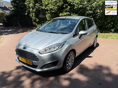 Ford Fiesta - 1.0 Style / Navi / Airco / Apk / PDC / Aux / Lm /