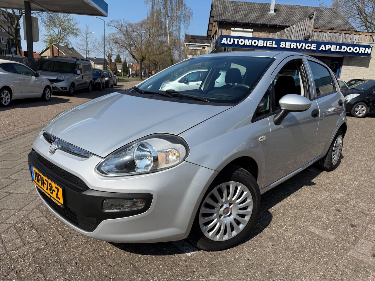 Fiat Punto Evo - 1.4 Dynamic *5DRS*AIRCO*ELEKTR. RAMEN*STUURBEKR.*NW. APK* - AutoWereld.nl