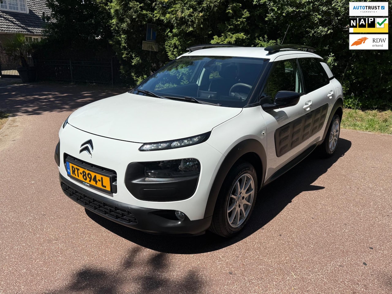 Citroën C4 Cactus - 1.2 PureTech Business / Navi / Camera / NAP / PDC / Airco / - AutoWereld.nl