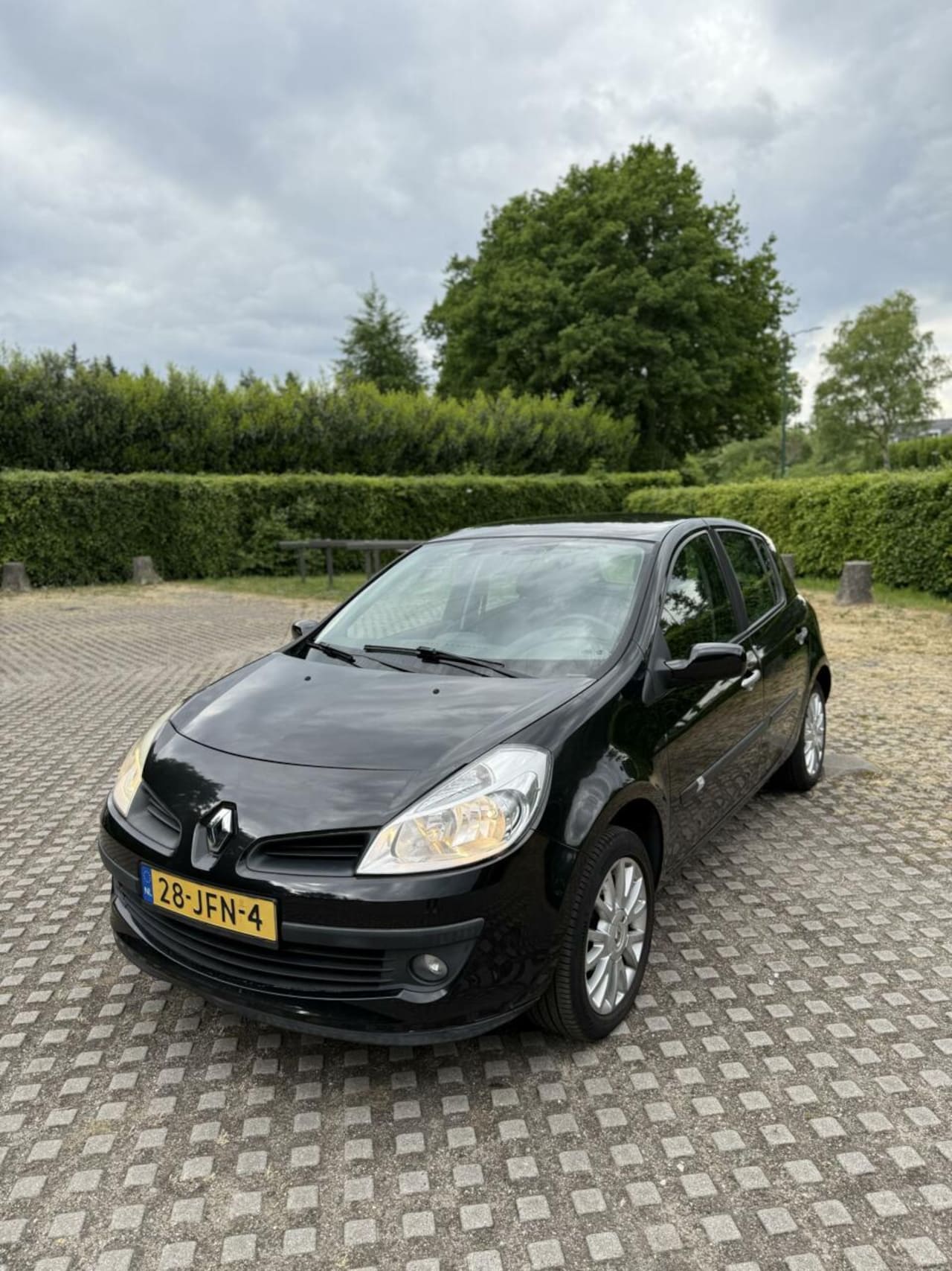 Renault Clio - 1.2 TCe Special Line Airco 2 sleutel Nieuwe APK - AutoWereld.nl