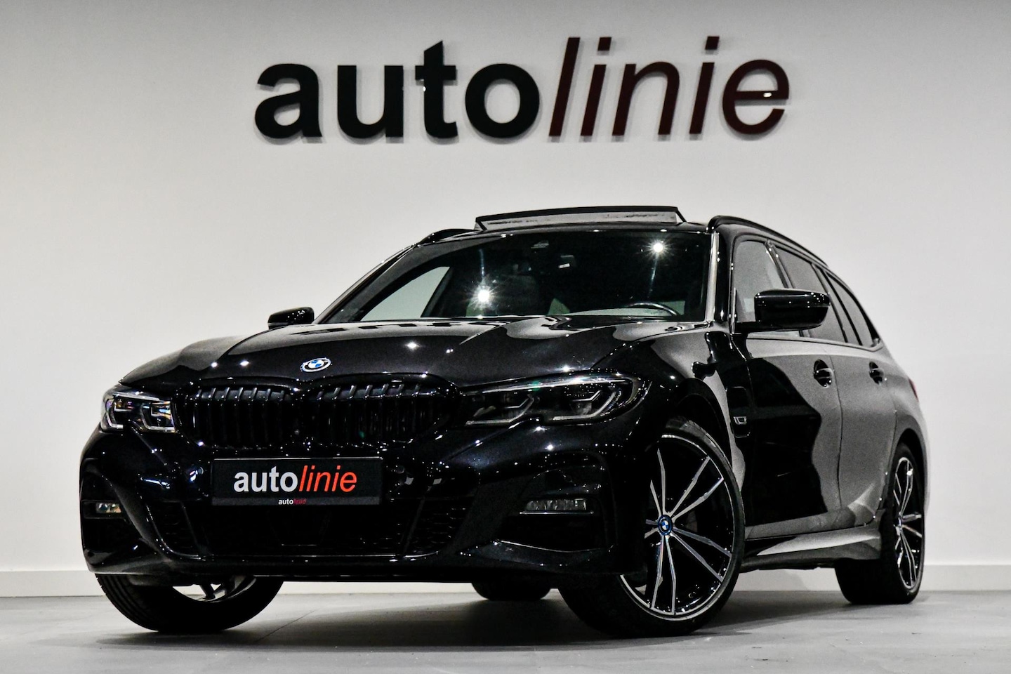 BMW 3-serie Touring - 320e M-Sport BTW. Pano, Laser, Memory, Sport Seats, ACC, 360, Leder, Aero, Keyless, Sfeer, - AutoWereld.nl