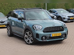 MINI Countryman - 2.0 Cooper S E ALL4 Untamed Edition / Panoramadak / Camera / Head-up / Leder / 19'' / Keyl
