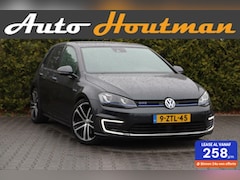 Volkswagen Golf - 1.4 TSI GTE Leder|Panoramadak|18inch|Stoelverwarming