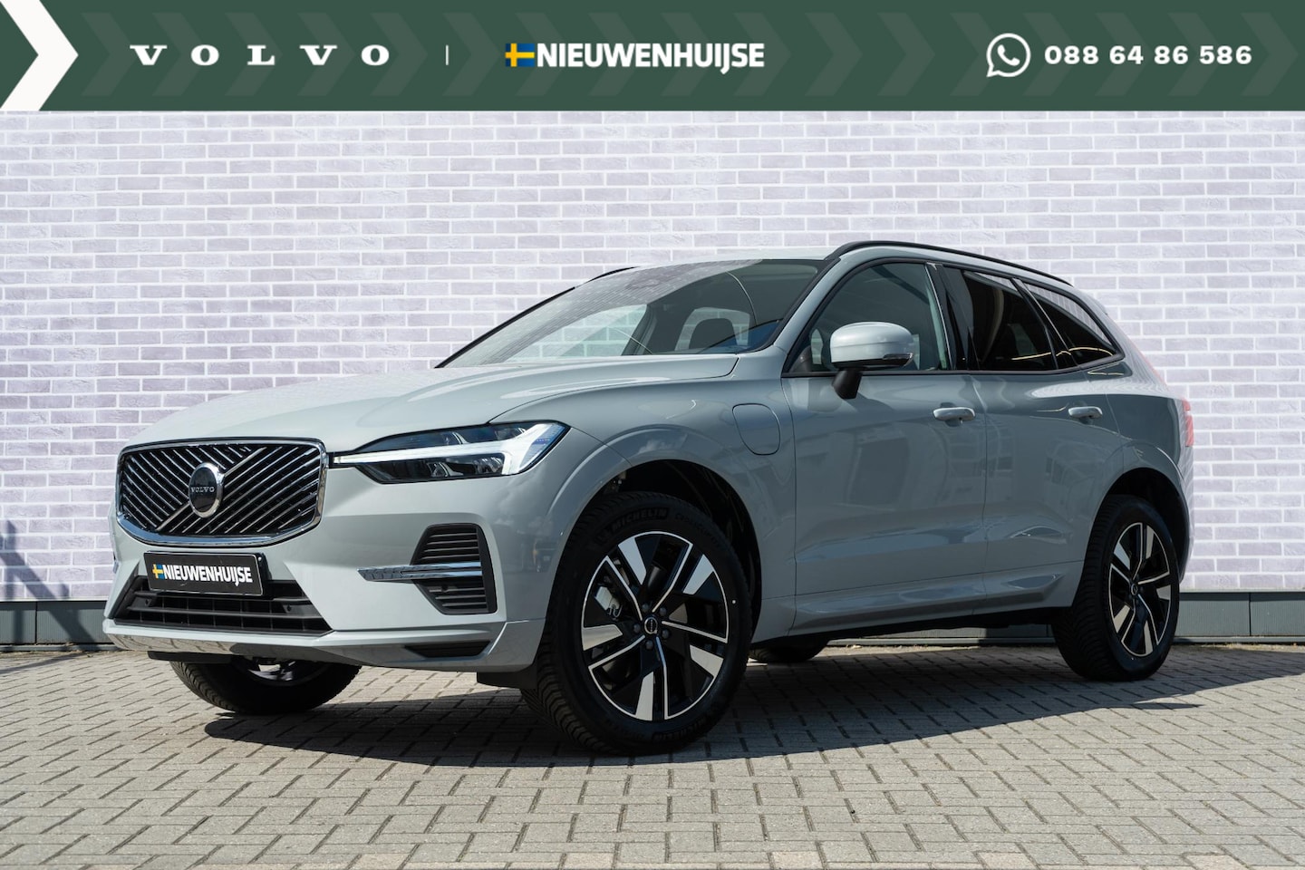 Volvo XC60 - T6 AWD 350 pk Plug-in hybrid Essential Extra getint glas | Driver Assist | Climate line | - AutoWereld.nl