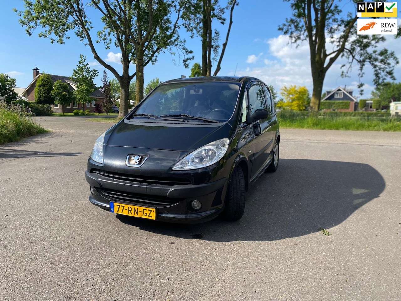 Peugeot 1007 - 1.4 Gentry - GOED ONDERHOUDE- PARKEERSENSOREN- AIRCO- CRUISE CONTROL-ELEKTRSICHE RAMEN! - AutoWereld.nl