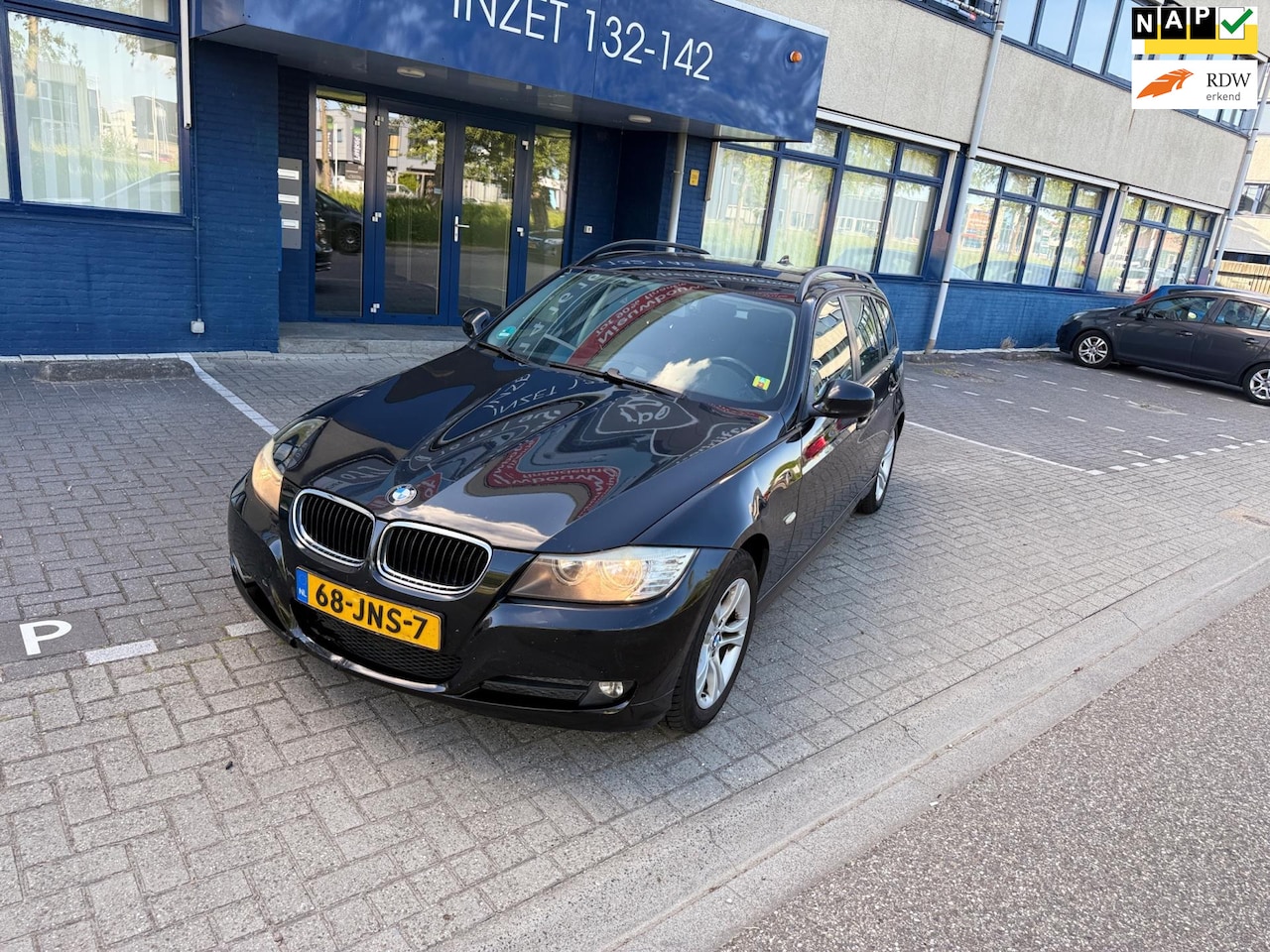 BMW 3-serie Touring - 320i Business Line 320i Business Line - AutoWereld.nl