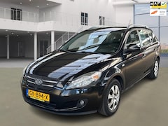Kia Cee'd Sporty Wagon - 2.0 X-ecutive/LEDER/STOELVERW/PSENSOR/AIRCO/CRUISE