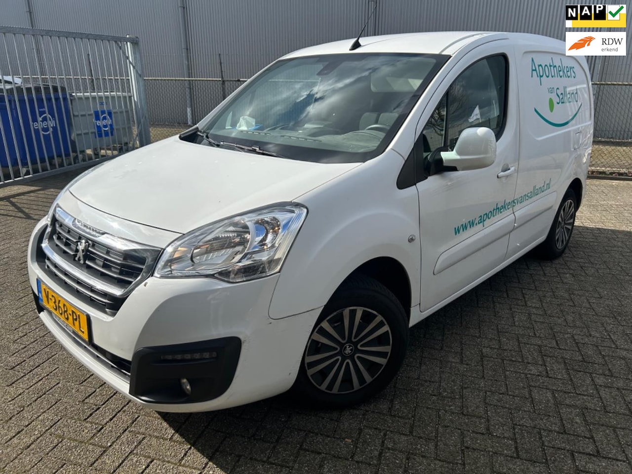Peugeot Partner - 120 1.6 BlueHDi 75 L1 Premium Pack 120 1.6 BlueHDi 75 L1 Premium Pack - AutoWereld.nl