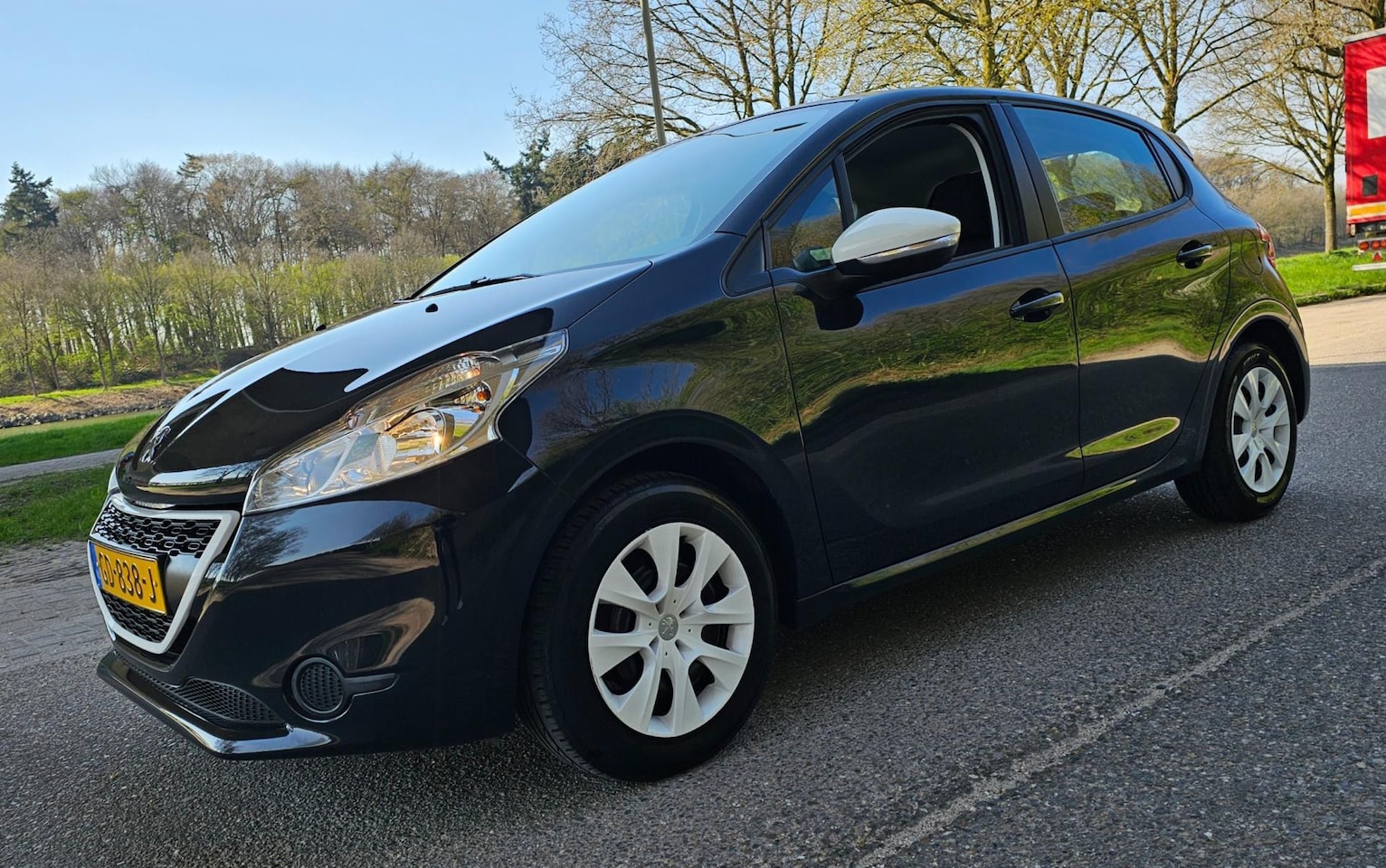 Peugeot 208 - 1.0 PureTech LIKE NL Auto 2e Eigenaar Keurige staat - AutoWereld.nl