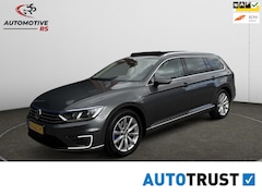 Volkswagen Passat Variant - GTE 2016 | Navi | Panodak | Camera | Trekhaak | Dealeronderhouden