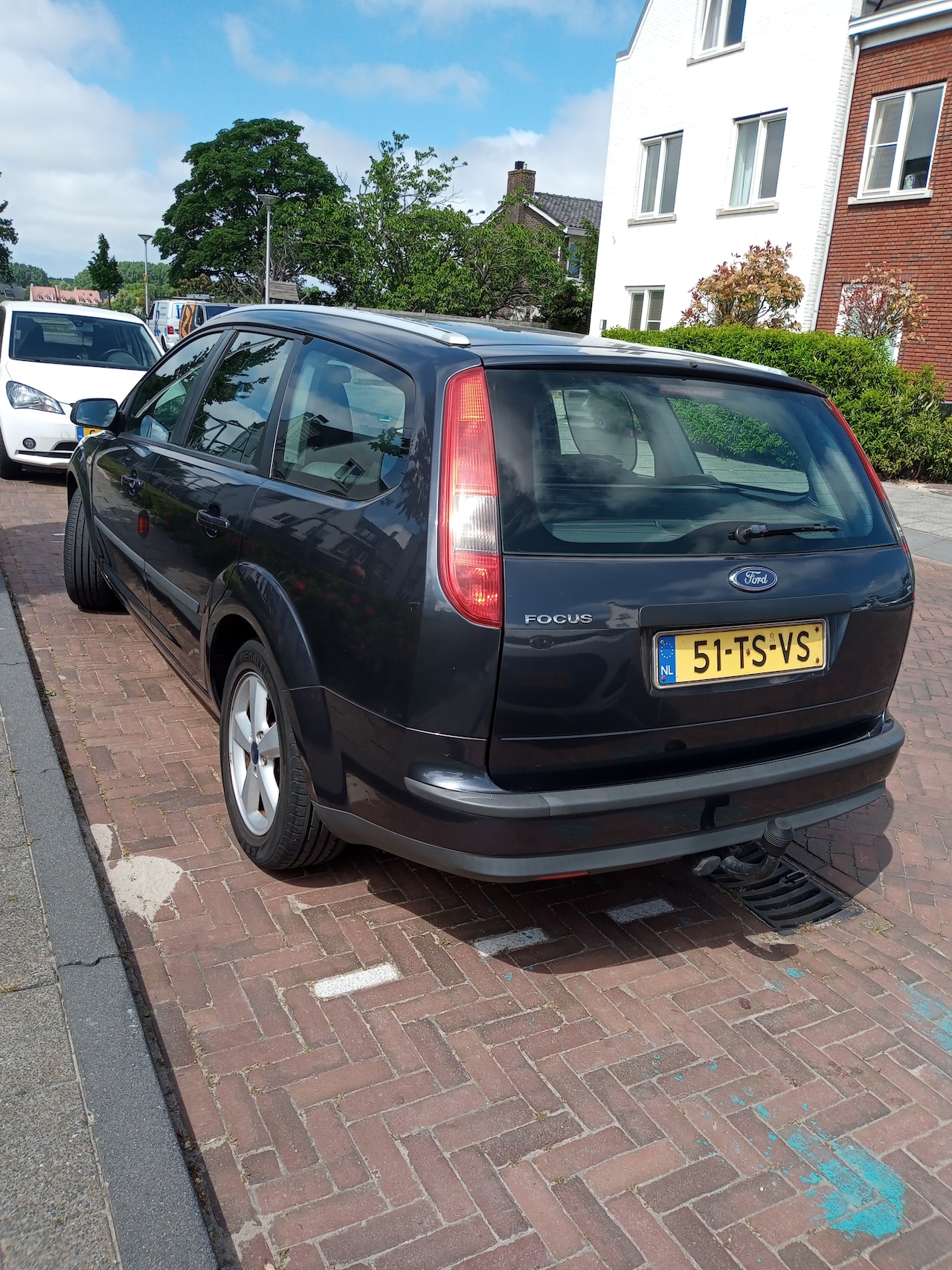 Ford Focus Wagon - 1.6-16V Futura - AutoWereld.nl