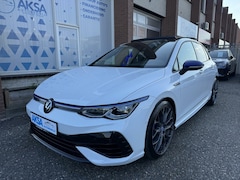 Volkswagen Golf - 8 R 333pk 2.0 TSI R 4Motion