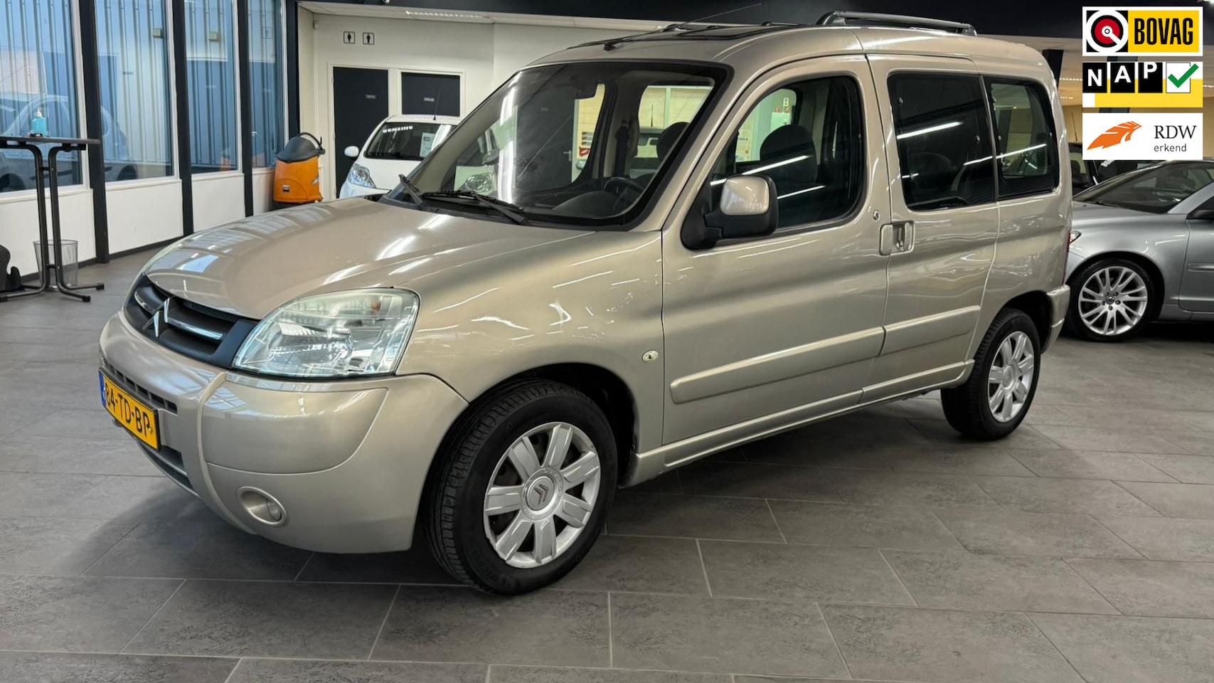 Citroën Berlingo - 1.6i 16V M.sp. CoolT rolstoel invalide auto airco elektrische pakket cruise controle - AutoWereld.nl