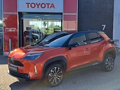 Toyota Yaris Cross - 1.5 HYBRID DYNAMIC BI-TONE 17"LMV PRIVACY-GLASS LED PARK-SENSOREN BLIND-SPOT STOEL/STUURVE
