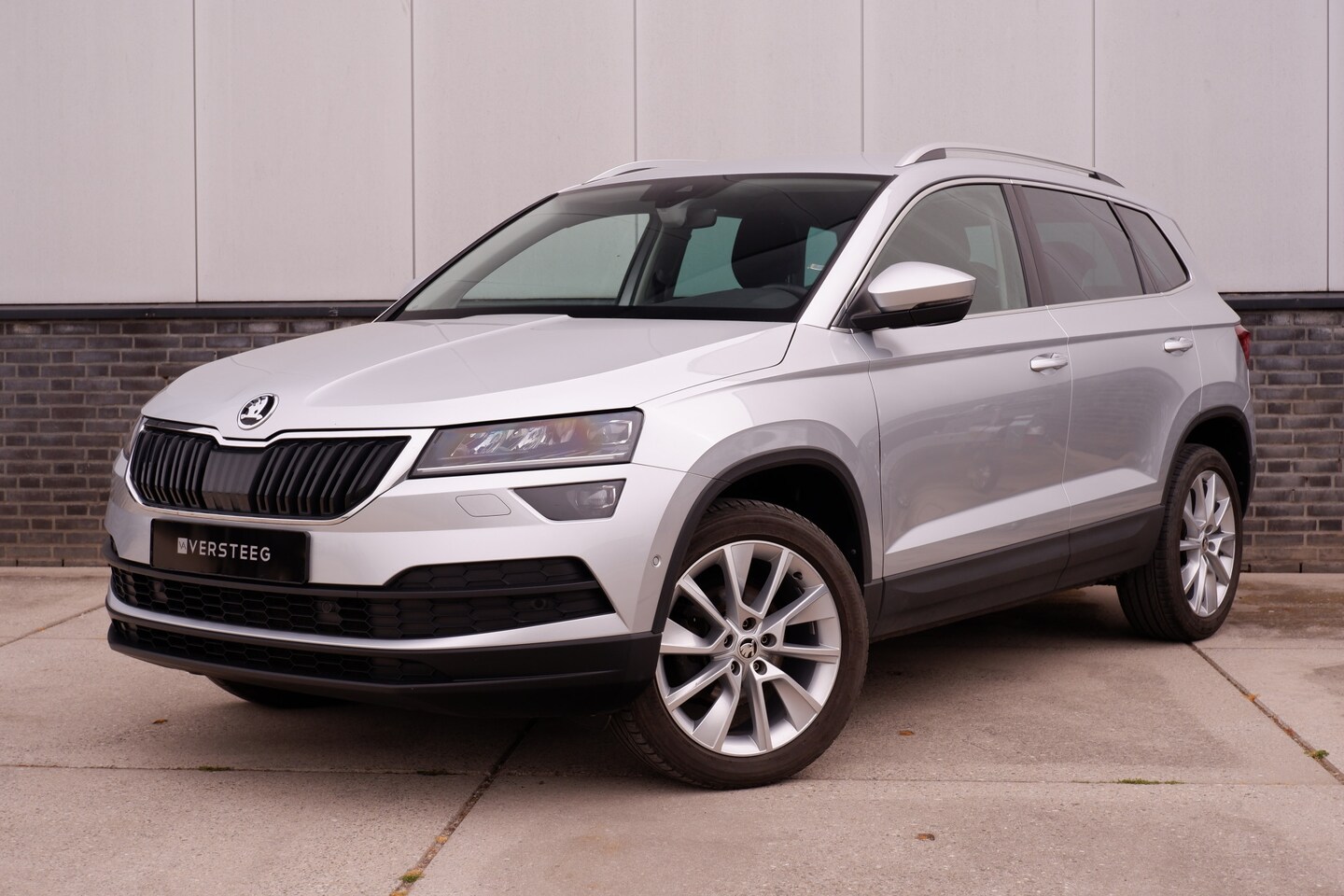 Skoda Karoq - 1.5 TSI ACT Style | LED | Elek. Trekhaak | Navi | Virtual Cockpit | Carplay | Camera - AutoWereld.nl