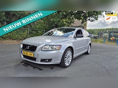 Volvo V50 - 2.4 D5 Edition II NETTE AUTO RIJDT EN SCHAKELT GOED