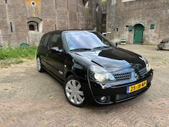 Renault Clio - 2.0-16V Sport RS 2002 | Nieuwe APK | D-riem & koppeling recent vervangen | Zeer goed onderhouden