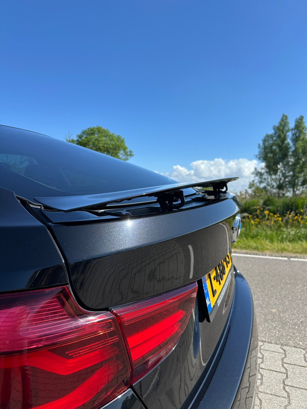 BMW 3-serie - 320i xDrive High Executive M-pakket, Trekhaak, Lane assist, Harman Kardon, Leder, Navi Pro