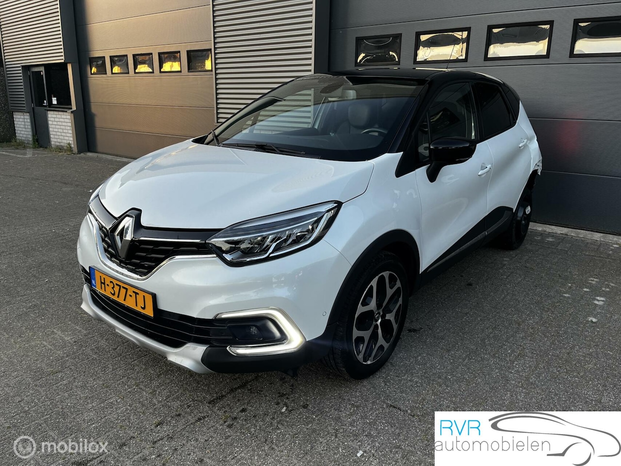 Renault Captur - 0.9 TCe LEER/NAVI/CRUISE/SCHADE - AutoWereld.nl