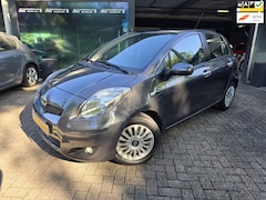 Toyota Yaris - 1.3 VVTi Aspiration | 2E EIGENAAR | 12MND GARANTIE| AIRCO | NW APK