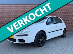 Volkswagen Golf - 1.6 Trendline 5-deurs / NAP / Airco / Cruise /