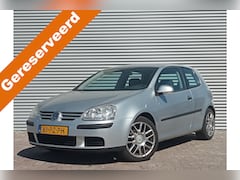 Volkswagen Golf - 1.6 FSI Comfortline | Nieuw Binnen | Automaat | Airco | Cruise