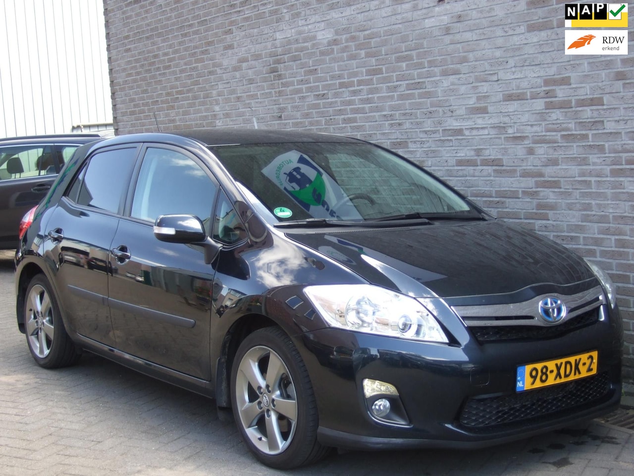 Toyota Auris - 1.8 Full Hybrid Executive - Dealer occasion - - AutoWereld.nl