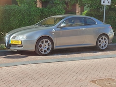 Alfa Romeo GT - 3.2 V6 Distinctive