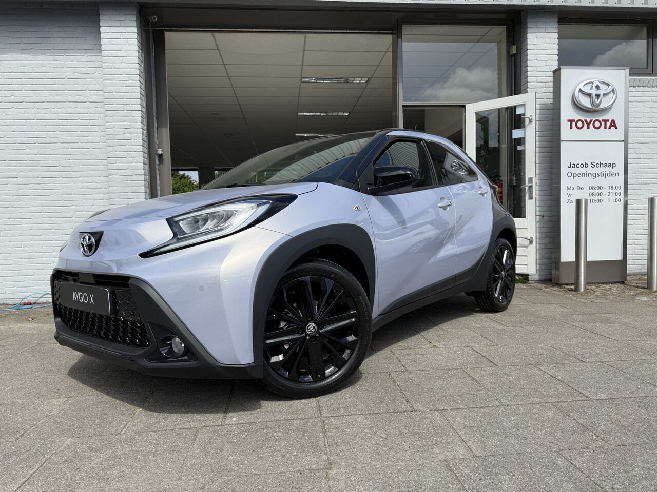 Toyota Aygo X - 1.0 VVT-i MT JBL | Apple CarPlay - Android Auto | JBL audio | - AutoWereld.nl