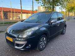 Renault Scénic - 1.6 dCi Parisiènne 2011