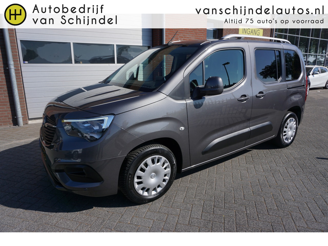 Opel Combo Life - BUSINESS EDITION LUXE 5 PERSOONS CAMERA TREKHAAK STUURVERWARMING ANDROID-APPLECARPLAY NAVI - AutoWereld.nl