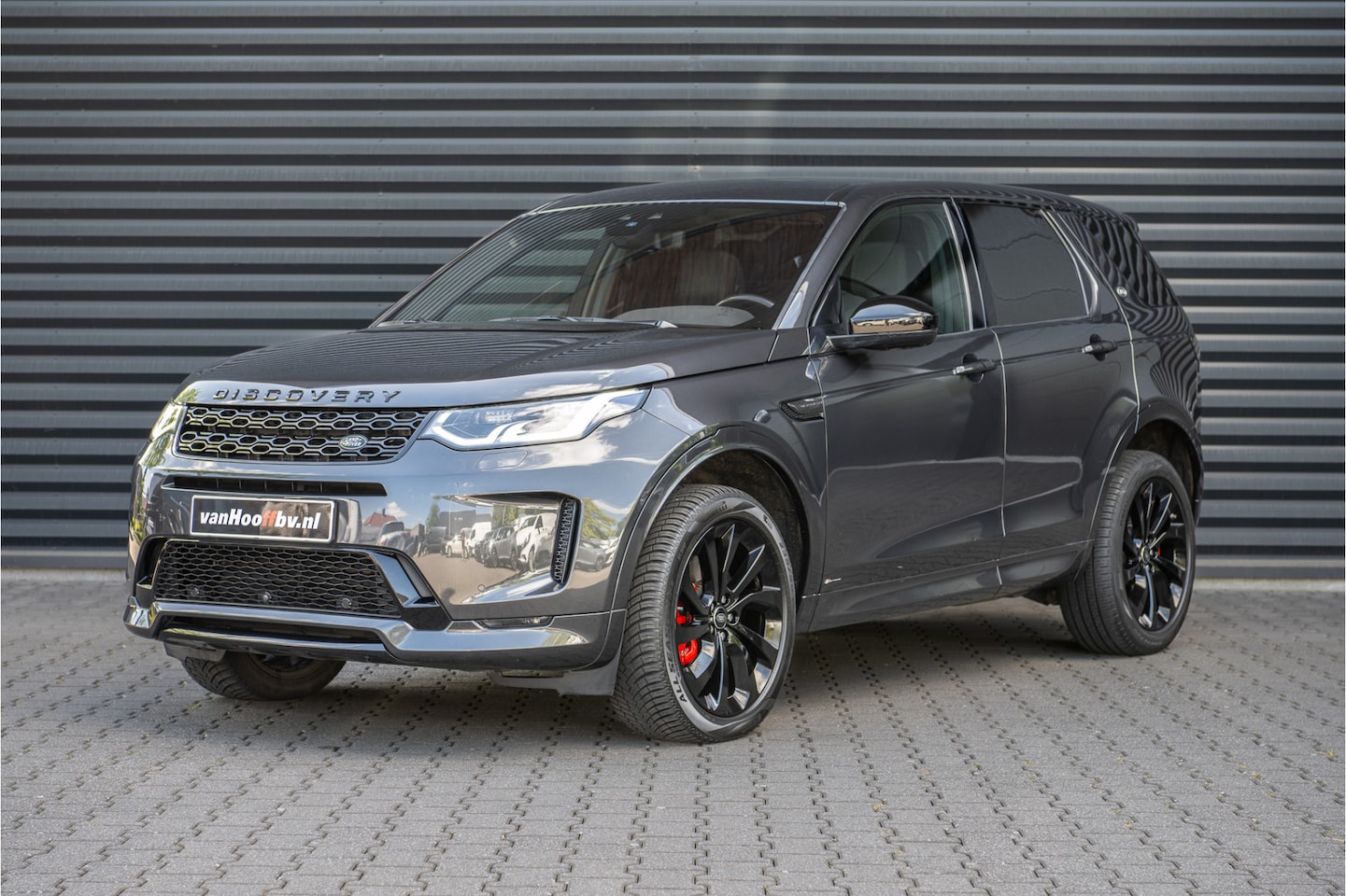 Land Rover Discovery Sport - D240 R-Dynamic SE -Standkachel-Trekhaak - AutoWereld.nl