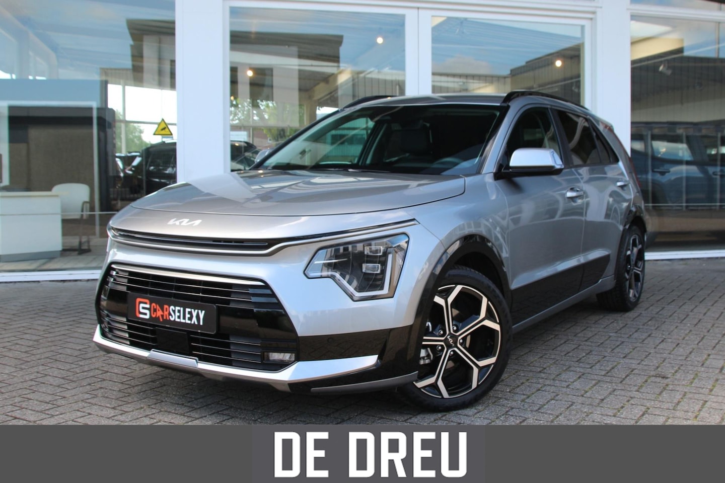 Kia Niro - 1.6 GDi Hybrid ComfortLine 1.6 GDi Hybrid ComfortLine - AutoWereld.nl