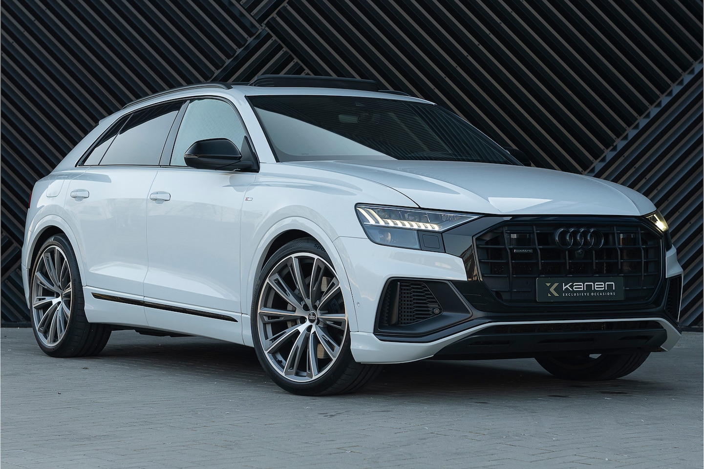 Audi Q8 - 55 TFSI e quattro S-Line Pano RS-Stoelen ACC 360 Head Up Ambient Matrix B&O Luchtv. Softcl - AutoWereld.nl