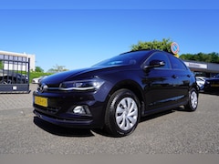 Volkswagen Polo - 1.0 TSI 95pk Comfort Buss Advance Style Beats P-dak Led pakket Clima