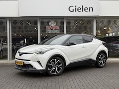 Toyota C-HR - 1.8 Hybrid Bi-Tone Plus | Trekhaak, Dodehoekherkenning, Stoel + Stuurverwarming, Parkeerse