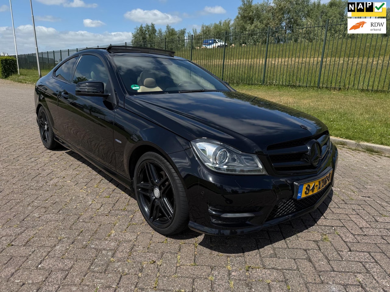 Mercedes-Benz C-klasse Coupé - 180 Edition 1 180 Edition 1 - AutoWereld.nl