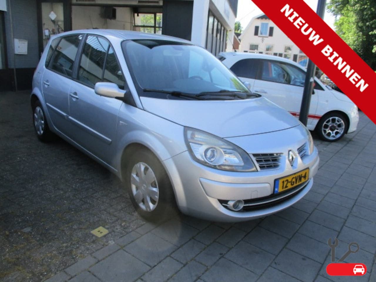 Renault Scénic - 1.6-16V Business L. - AutoWereld.nl