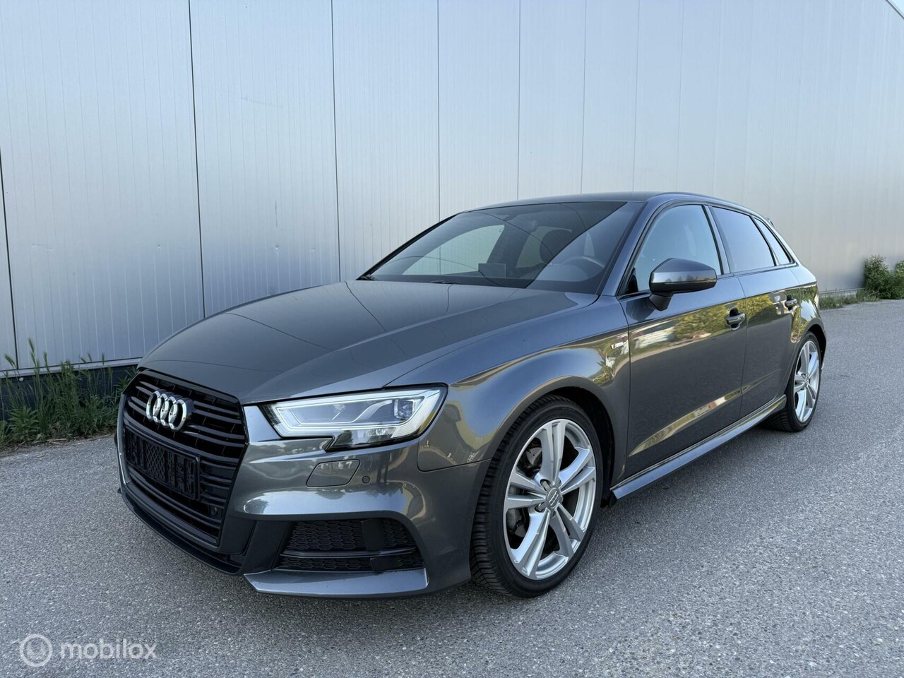 Audi A3 Sportback - 1.5 TFSI CoD Sport S Line Edition 1.5 TFSI CoD Sport S Line Edition - AutoWereld.nl