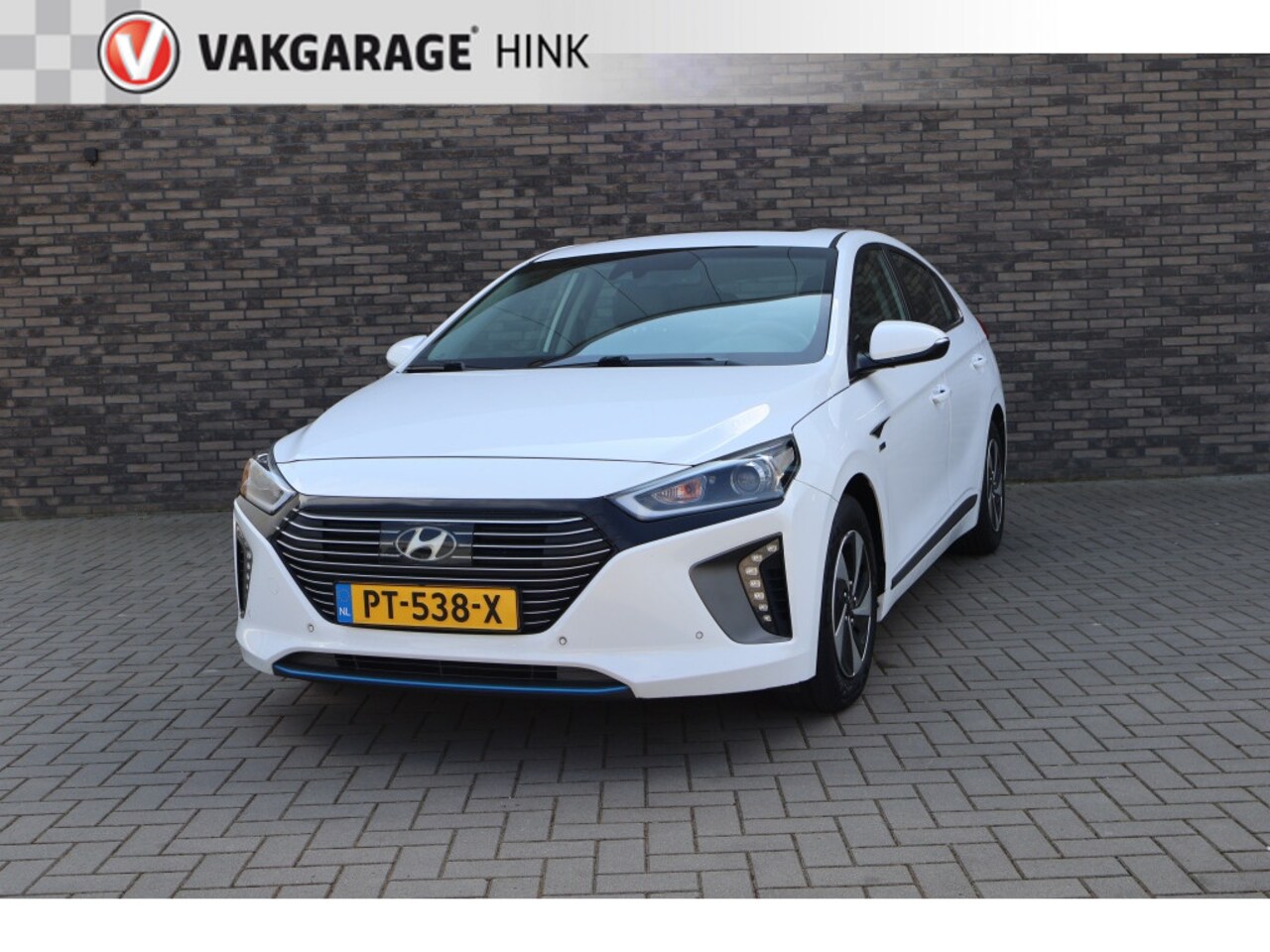 Hyundai IONIQ - 1.6 GDi First Edition | Camera | Navi | Carplay | Schuifdak | - AutoWereld.nl