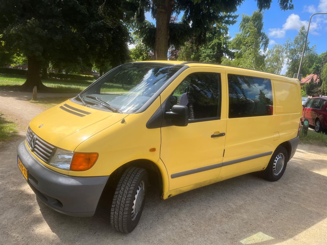Mercedes-Benz Vito - 108 D Amigo DUBBEL CABINE NETTE STAAT - AutoWereld.nl