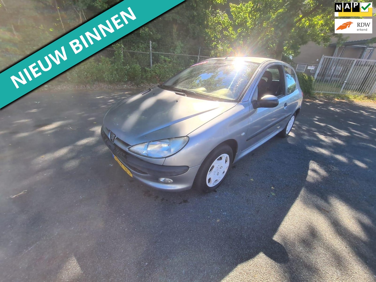 Peugeot 206 - 1.4 Gentry LEUKE AUTO ZO WEG PRIJSJE - AutoWereld.nl
