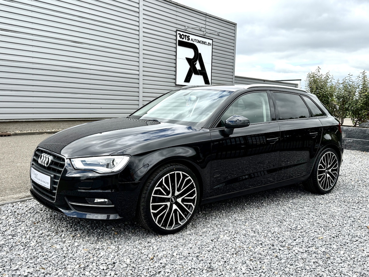 Audi A3 Sportback - 1.4 TFSI Ambiente Navi|Clima|Cruis|PDC Zwart - AutoWereld.nl