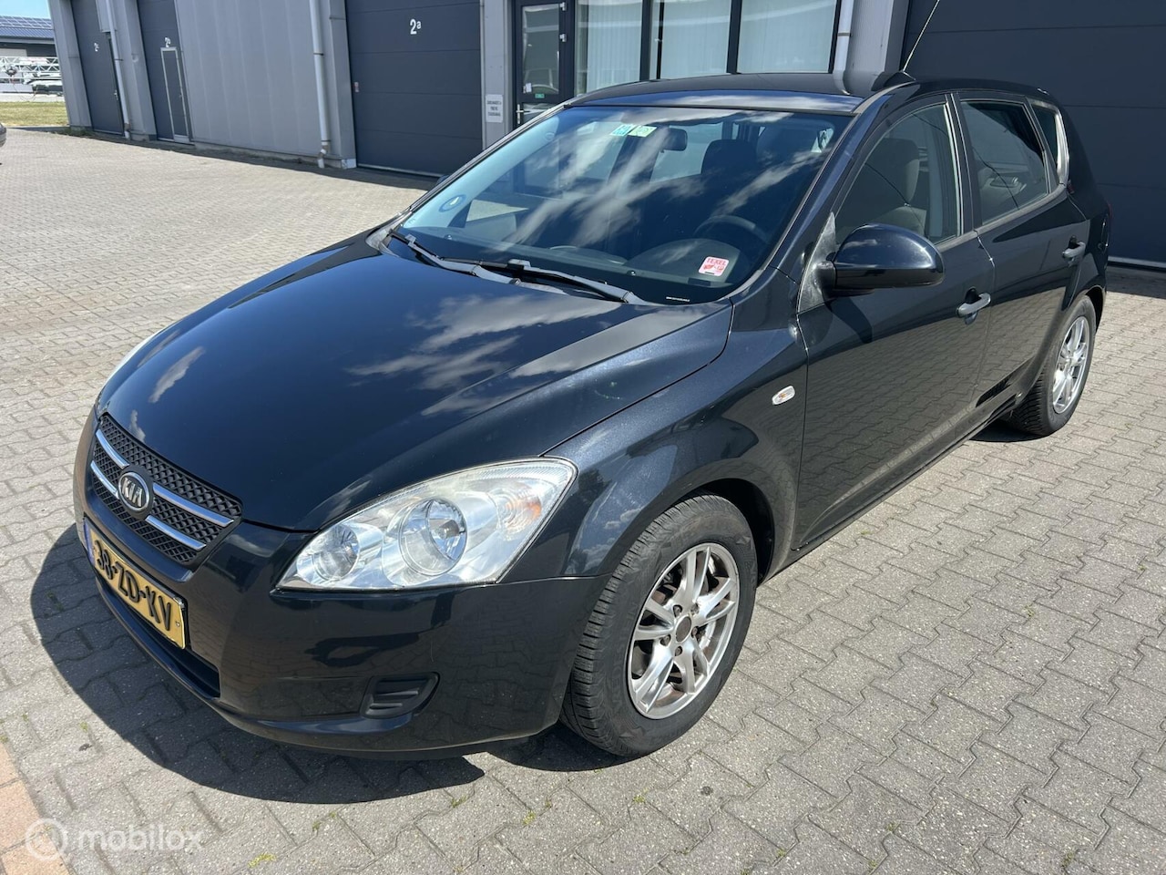 Kia Cee'd - 1.4 X-tra inruilkoopje vaste prijs 1349 € - AutoWereld.nl