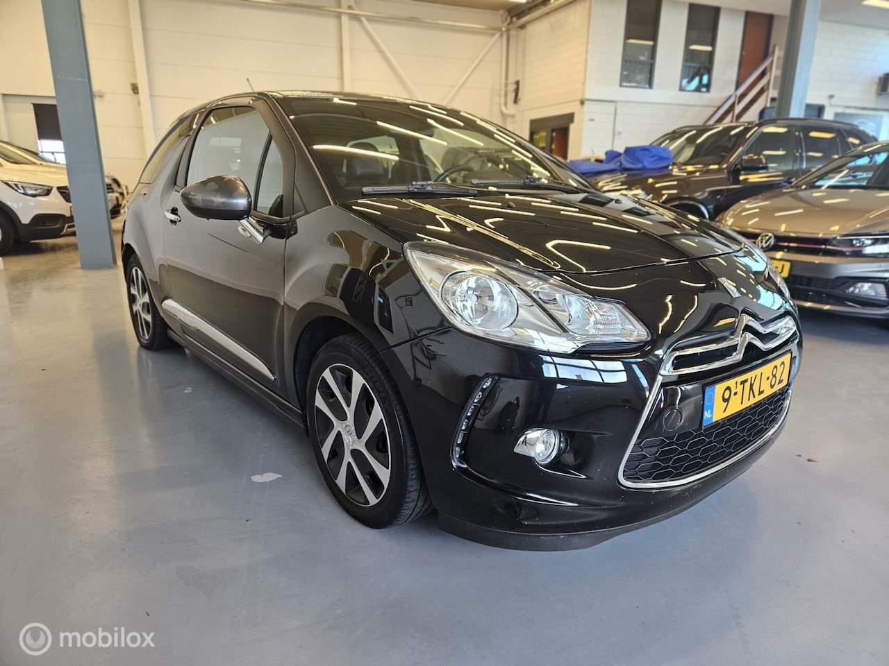Citroën DS3 - 1.2 VTi Business 1.2 VTi Business - AutoWereld.nl