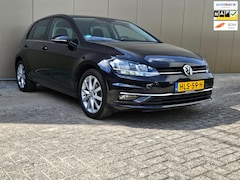 Volkswagen Golf - 1.0 TSI Highline Business R